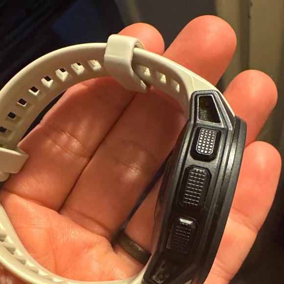 Garmin Instinct Solar Black and Gray Smartwatch - Picture 4 of 4